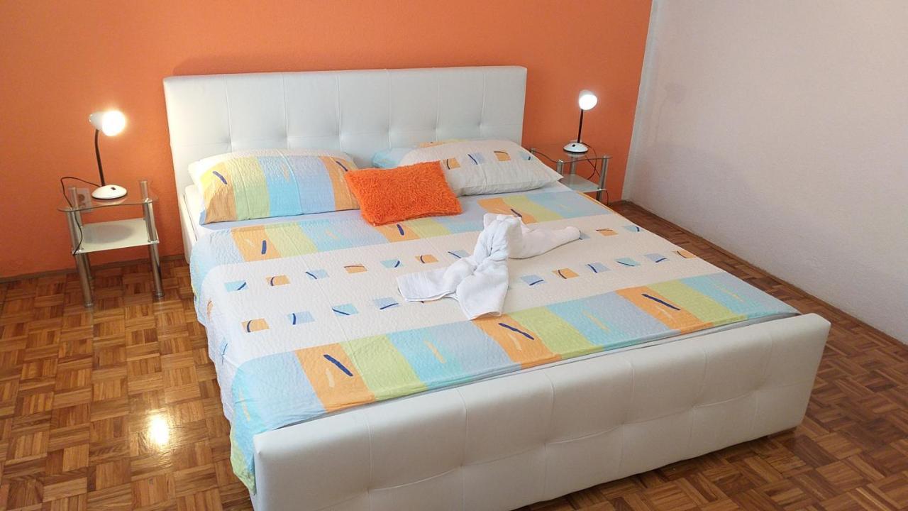 Jan 1 Appartement Pula Buitenkant foto