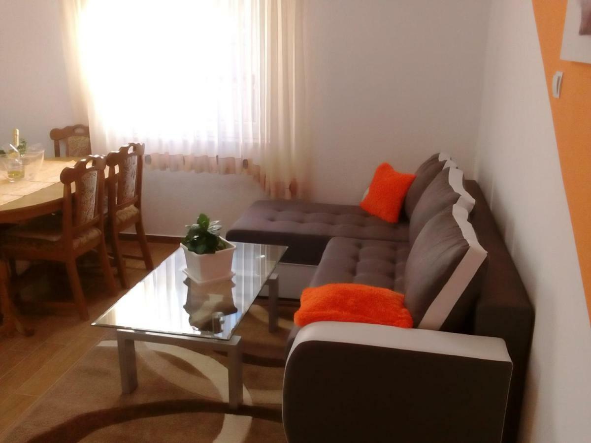 Jan 1 Appartement Pula Buitenkant foto