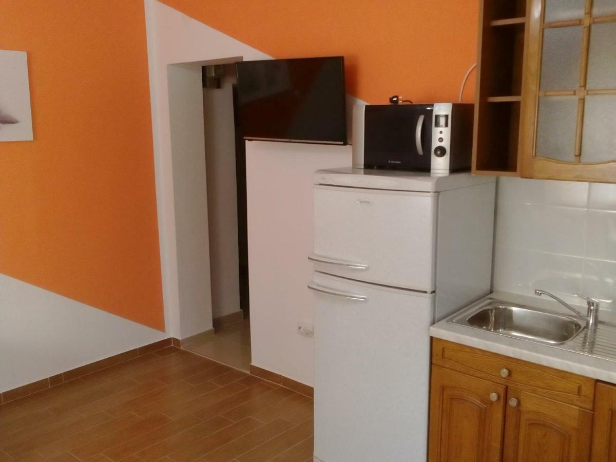 Jan 1 Appartement Pula Buitenkant foto