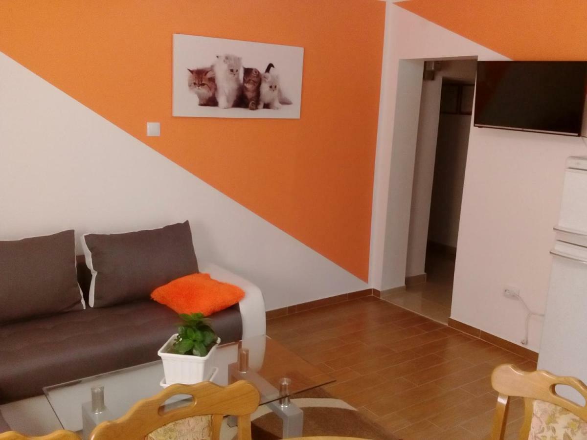 Jan 1 Appartement Pula Buitenkant foto